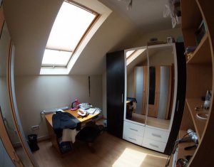 Maison 4 chambres à louer dans Cluj-napoca, zone Centru