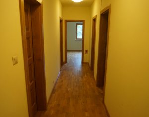Maison 5 chambres à louer dans Cluj-napoca, zone Zorilor