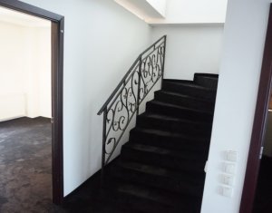 Maison 5 chambres à louer dans Cluj-napoca, zone Gruia