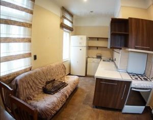 Maison 2 chambres à louer dans Cluj-napoca, zone Centru