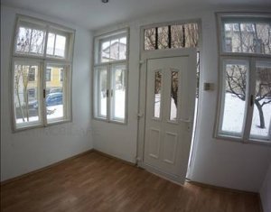 Maison 2 chambres à louer dans Cluj-napoca, zone Centru