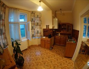 Maison 5 chambres à louer dans Cluj-napoca, zone Centru