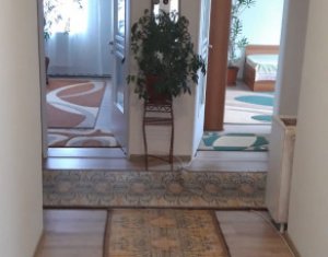 Maison 8 chambres à vendre dans Cluj-napoca, zone Someseni