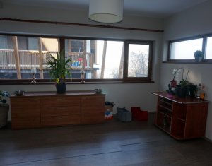 Maison 6 chambres à vendre dans Cluj-napoca, zone Centru