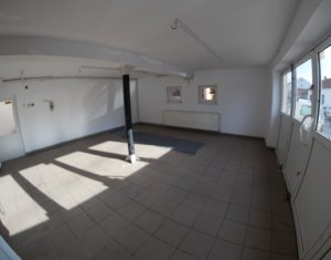 Bureau à louer dans Cluj-napoca, zone Iris