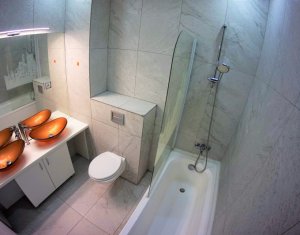 Appartement 3 chambres à louer dans Cluj-napoca, zone Centru