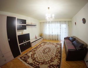 Appartement 4 chambres à louer dans Cluj-napoca, zone Marasti