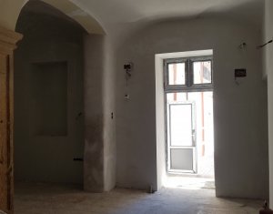 Espace Commercial à louer dans Cluj-napoca, zone Centru