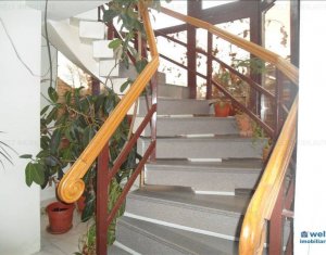 Maison 9 chambres à vendre dans Cluj-napoca, zone Someseni