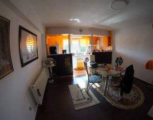 , 80m2 dans Gherla, zone Centru