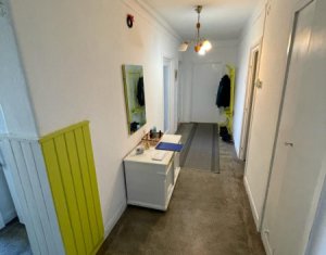 Appartement 4 chambres à vendre dans Cluj-napoca, zone Centru