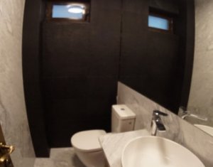 Maison 5 chambres à vendre dans Cluj-napoca, zone Buna Ziua