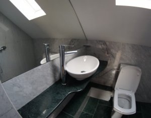 Maison 5 chambres à vendre dans Cluj-napoca, zone Buna Ziua