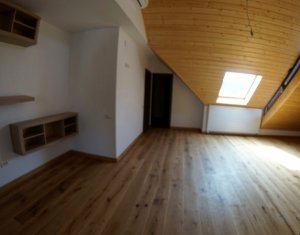 Maison 5 chambres à vendre dans Cluj-napoca, zone Buna Ziua