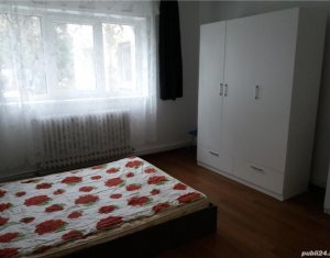Appartement 3 chambres à vendre dans Cluj-napoca, zone Manastur