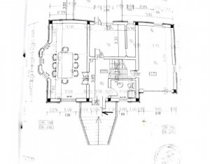 Maison 4 chambres à vendre dans Dezmir, zone Centru