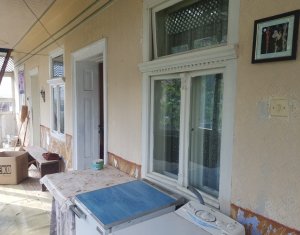 Maison 3 chambres à vendre dans Manastireni, zone Centru