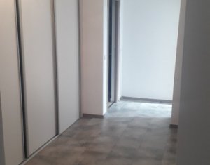 Appartement 4 chambres à vendre dans Floresti