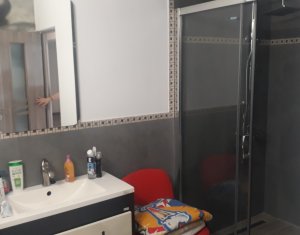 Appartement 4 chambres à vendre dans Floresti