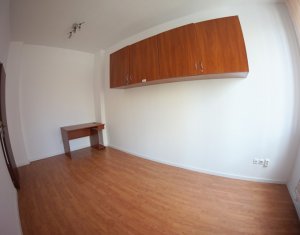 Bureau à louer dans Cluj-napoca, zone Centru