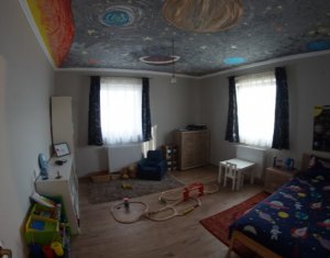 Maison 5 chambres à vendre dans Chinteni