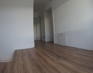 Maison 5 chambres à vendre dans Chinteni