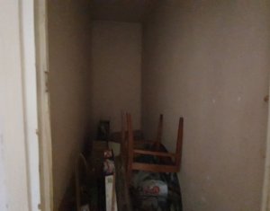 Appartement 3 chambres à vendre dans Cluj-napoca, zone Intre Lacuri