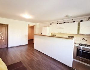 Appartement 3 chambres à vendre dans Floresti
