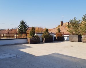 Espace Commercial à vendre dans Cluj-napoca, zone Centru