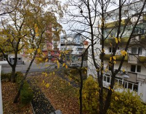 Appartement 4 chambres à vendre dans Cluj-napoca, zone Zorilor
