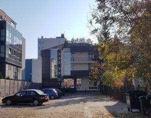 Bureau à vendre, 1437m2 dans Cluj-napoca, zone Centru