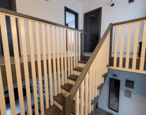 Maison 5 chambres à vendre dans Chinteni, zone Centru