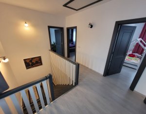 Maison 5 chambres à vendre dans Chinteni, zone Centru