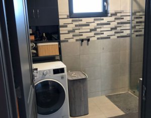 Maison 5 chambres à vendre dans Chinteni, zone Centru
