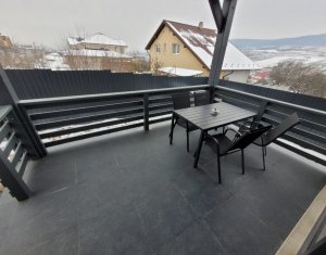 Maison 5 chambres à vendre dans Chinteni, zone Centru