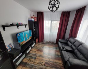Maison 5 chambres à vendre dans Chinteni, zone Centru