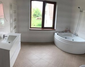 Maison 5 chambres à louer dans Floresti