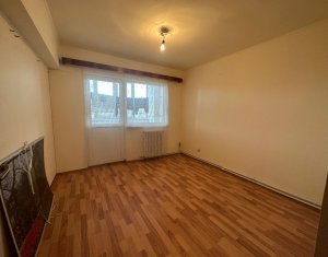 Appartement 4 chambres à vendre dans Cluj-napoca, zone Marasti