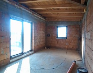 Casă cu arhitectură unică, 257 mp utili, 725 mp teren, Tineretului