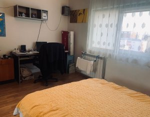 Appartement 4 chambres à vendre dans Cluj-napoca, zone Marasti