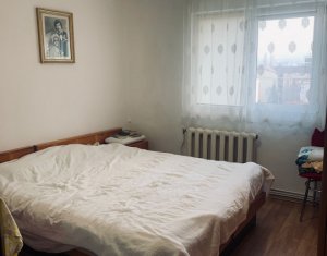 Appartement 4 chambres à vendre dans Cluj-napoca, zone Marasti