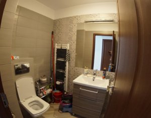 Appartement 5 chambres à vendre dans Cluj-napoca, zone Marasti