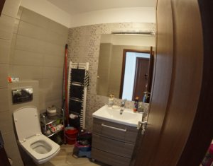 Appartement 5 chambres à vendre dans Cluj-napoca, zone Marasti