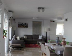 , 172m2 dans Cluj-napoca, zone Marasti
