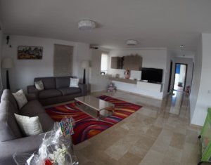 Appartement 5 chambres à vendre dans Cluj-napoca, zone Marasti