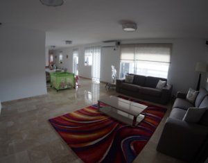 Appartement 5 chambres à vendre dans Cluj-napoca, zone Marasti