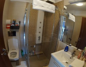 Appartement 5 chambres à vendre dans Cluj-napoca, zone Marasti