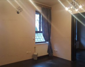 Bureau à louer, 80m2 dans Cluj-napoca, zone Centru