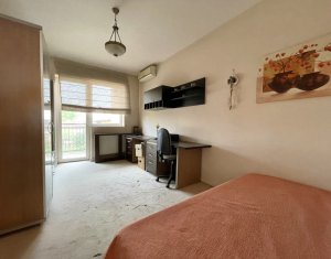 Appartement 4 chambres à vendre dans Cluj-napoca, zone Andrei Muresanu