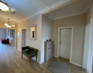 Appartement 4 chambres à vendre dans Cluj-napoca, zone Andrei Muresanu